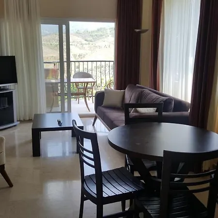 Goldcity 2 Bedroom Hotel apartamentowy Alanya
