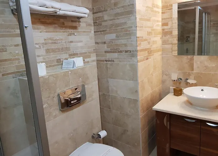 Aparthotel Goldcity 2 Bedroom 3*