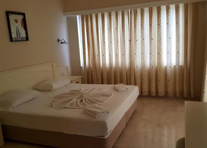 Aparthotel Goldcity 2 Bedroom 3*