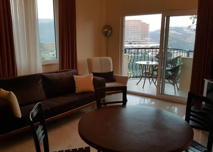 Goldcity 2 Bedroom Aparthotel 3*